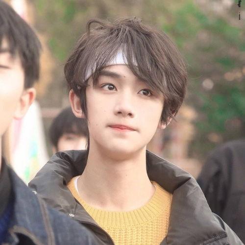 育才学生爆料丁程鑫视频,育才学生独家爆料,揭秘校园生活幕后 第1张 育才学生爆料丁程鑫视频,育才学生独家爆料,揭秘校园生活幕后 第1张